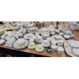 ROYAL DOULTON 'CASCADE' TEA SERVICE (21 PIECES), CROWN ROYAL, ROYAL ALBERT DINNER WARES, MIDWINTER