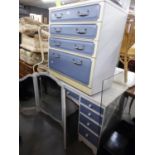 A MODERN WHITE AND GREY PAINTED DRESSING TABLE, TRIPTYCH MIRROR AND A CHEST OF FOUR DRAWERS