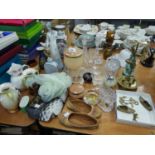 MIXED LOT TO INCLUDE; GLASS PAPERWEIGHTS, CARLTON VASE, BRASS WARES, PAIR OF CUT GLASS CANDLESTICKS,