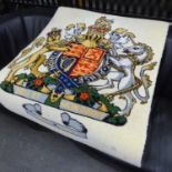 TWO MATS WITH THE MOTTO OF THE MONARCH OF THE COAT OF ARMS OF THE UNITED KINGDOM