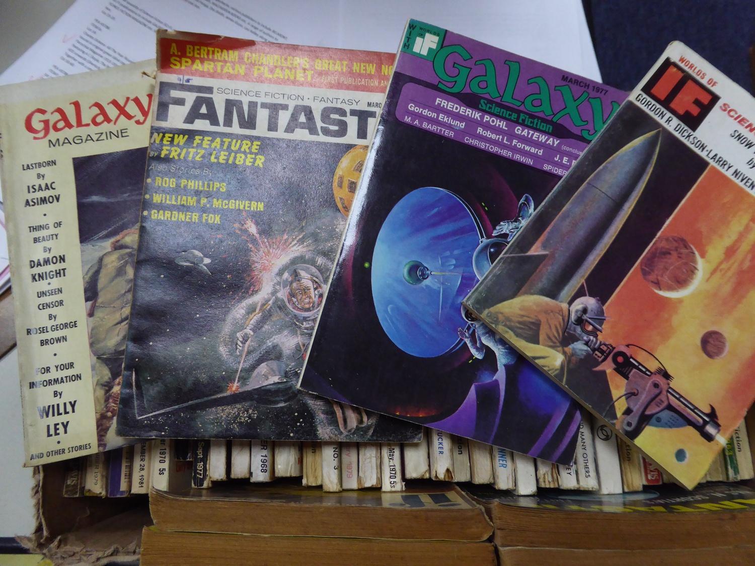 A small quantity of Science Fiction SCI-FI, pulp paperbacks. A selection of titles from various - Image 2 of 2