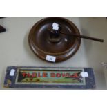 A TURNED WOODEN BOWL AND GAVEL AND A CARD BOXED SET OF TABLE BOWLS