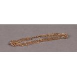 9ct GOLD GATE PATTERN BRACELET, 2.9 gms