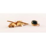 18k GOLD BROOCH IN THE FORM OF TWO LEAVES SET WITH A SINGLE PEARL, 2" long, 8.9 gms and a GOLD