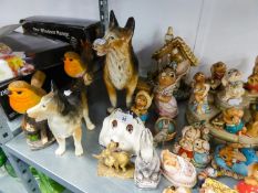 A LARGE COLLECTION OF AMINAL ORNAMENTS TO INCLUDE; A SELECTION OF PENDELPHIN FIGURES ON STAND AND