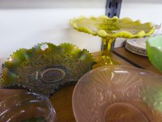 COLOURED GLASSWARES TO INCLUDE; A DECORATIVE PEDESTAL CAKE STAND, THREE FRUIT BOWLS AND OTHER