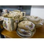 A ROYAL DOULTON 'OLD LEEDS SPRAY' DINNER AND TEA WARES TO INCLUDE; A TEAPOT, LARGE JUG, PLATES,