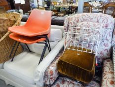 1960's WIRE PATTERN PERIODICAL RACK, A BROWN VELVET POUFFE, ON SQUARE WOODEN BASE, AND A PAIR OF RED