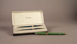 PARKER '17' FOUNTAIN PEN AND PROPELLING PENCIL SET, in case and SHEAFFER FOUNTAIN PEN (3)