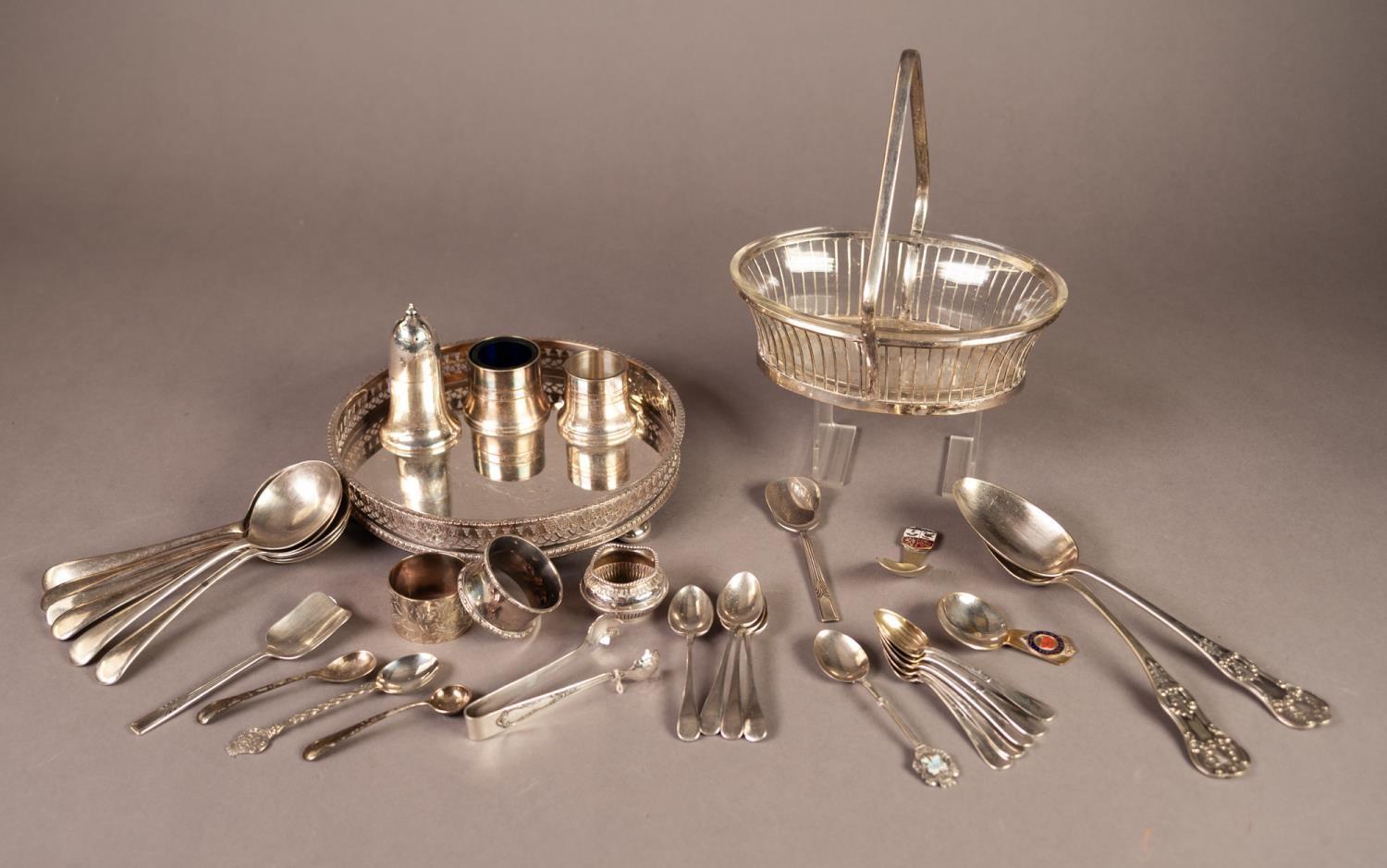 MIXED LOT OF ELECTROPLATE, to include: WIRE PATTERN SMALL CAKE BASKET WITH GLASS LINER, GALLERIED