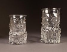 GRADUATED PAIR OF WHITEFRIARS FLINT COLOURED MOULDED GLASS TOBY JUGS WITH CYLINDRICAL RIMS, 6 ¼? (