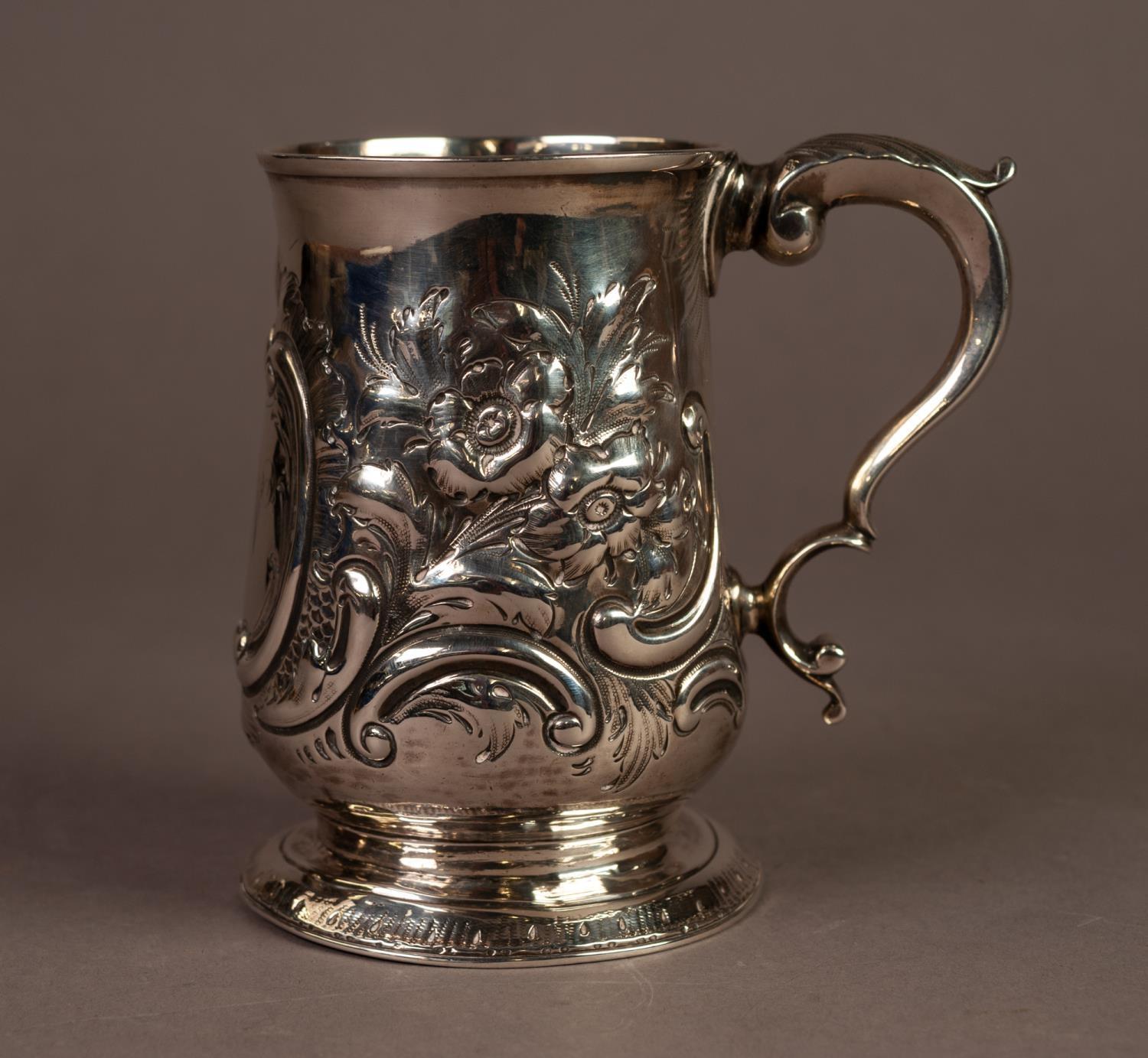 GEORGE III SILVER TANKARD BY SAMUEL GODBEHERE & EDWARD WIGAN, of slightly waisted, footed form - Image 2 of 4