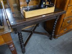 NINETEENTH CENTURY OAK EXTENDING DRAW-LEAF TABLE ON BARLEY TWIST SUPPORT AND 'X' STRETCHER AND A