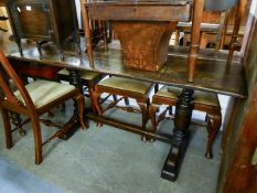 20TH CENTURY OAK REFECTORY DINING TABLE, ON TWO TURNED END SUPPORTS WITH SLEDGE FEET