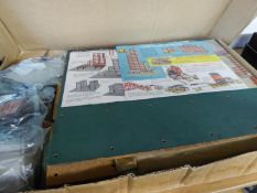 A 'CHAD VALLEY' GIRDER AND PANEL BULDING SET (BOXED)