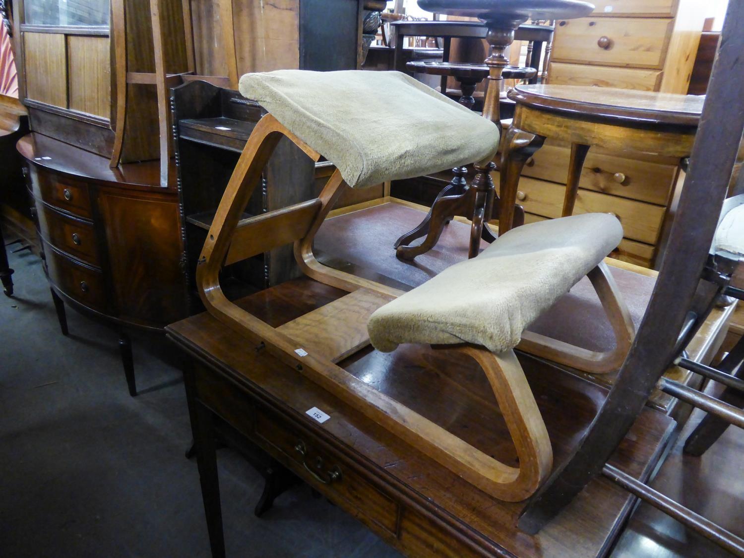 AN OAK FIVE TIER OPEN BOOKCASE, INLAID TOPPED OCCASIONAL TABLE, AND AN OAK TWO TIER STOOL (3)