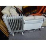 A DELONGHI ELECTRIC RADIATOR AND A 'GLEN' ELECTRIC HEATER (2)