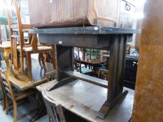 AN OAK DRAW-LEAF DINING TABLE, ON END PANEL SUPPORTS AND A SET OF FOUR OAK DINNG CHAIRS