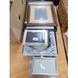 SEVEN VARIOUS EASEL AND OTHER PHOTOGRAPH FRAMES (10)