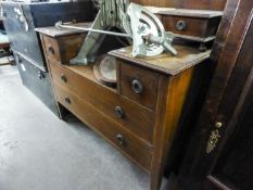 AN EDWARDIAN INLAID MAHOGANY SUNK-CENTRE  DRESSING TABLE, WITH FRAMED TRIPLE MIRRORS (ONE DRAWER