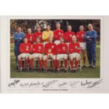 ?ENGLAND 1966 WORLD CUP WINNERS? TEAM PHOTOGRAPH WITH SIGNATURES FOR NOBBY STILES, ROGER HUNT,