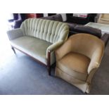 AN INTER-WAR YEARS GERMAN THREE SEATER UPHOLSTERED SETTEE WITH MAHOGANY SHOW-FRAME, UPHOLSTERED IN