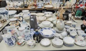 A LARGE QUANTITY OF POTTERY AND CHINA TO INCLUDE; VARIOUS JUGS, VASES AND A QUANTITY OF TEA AND