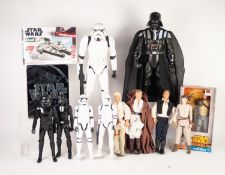 SELECTION OF STAR WARS RELATED FIGURES AND ITEMS to include two Hasbro 1992 figures of Luke