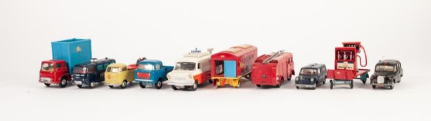 DINKY TOYS CIRCA 1954-62 FIRE ENGINE MODEL No. 250 red with tinplate ladder and bell, (minor chips),