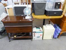 A WOOD EFFECT METAL ELECTRIC HOT FOOD TROLLEY AND A RETRO SQUARE DINING TABLE (2)
