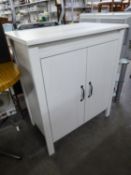 A WHITE FINISH TWO DOOR SMALL CUPBOARD