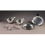 PAIR OF SILVER SAUCE BOATS WITH STANDS AND LADLES BY EDWARD VINER, with cyma borders, the sauce