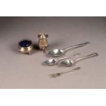 EDWARD VII CHILD?S SILVER SPOON, with bright cut handle, 6 ¼? (15.9cm) long, Sheffield 1907,