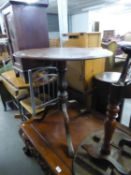 AN EARLY 19TH CENTURY MAHOGANY CIRCULAR SNAP-TOP TRIPOD  TABLE