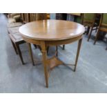 AN EDWARDIAN MAHOGANY INLAID CIRCULAR OCCASIONAL TABLE WITH UNDERTIER