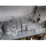 A GOOD SELECTION OF CRYSTAL AND OTHER DRINKING GLASSES, TO INCLUDE; A SET OF SIX TUMBLERS, FOUR SETS