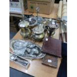 SELECTION OF PLATED WARE VARIOUS TO INCLUDE; TEA SET OF FOUR PIECES, SMALL ROSE BOWL WITH GRILLE,