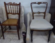 PAIR OF MAHOGANY SINGLE CHAIRS, AN EBONSIED SINGLE CHAIR AND AN OAK SPIRAL FRAMED GRATESCREEN WITH