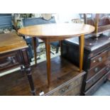 A MAHOGANY CIRCULAR COFFEE TABLE, WITH BOX WOOD LINE INLAY, ON SQUARE TAPERING LEGS, 2?3? DIAMETER