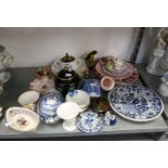 MIXED LOT OF CERAMICS, to include: MASON?S IRONSTONE PLATE, MINTON ?PINK COCKATRICE? PLATE, TWO ?