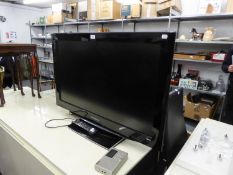 PANASONIC VIERA FLAT SCREEN 39" TELEVISION