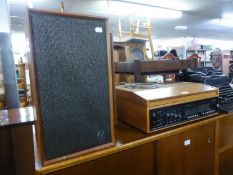 DYNATRON TABLE TOP GRAMOPHONE WITH GARRARD 6300 TURNTABLE AND A PAIR OF LOUDSPEAKERS (3)