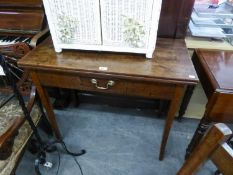 AN ANTIQUE OAK FOLD-OVER CARD/GAMES TABLE, RAISED ON FOUR SQUARE TAPERING LEGS AND A SMALL CENTRAL