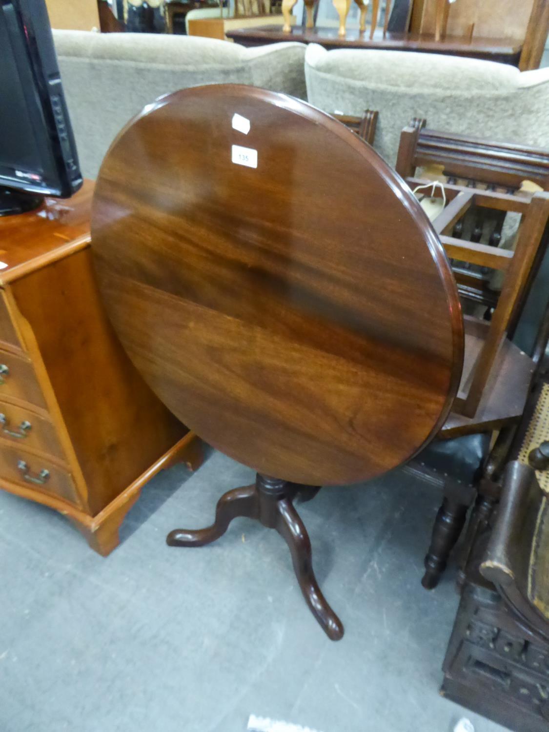 A 'A.J. EMERY', MAHOGANY CIRCULAR TILT-TOP OCCASIONAL TABLE, RAISED ON TRI-POD BASE