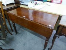 A MAHOGANY PEMBROKE TABLE WITH FALL-LEAVES, RAISED ON TURNED SUPPORTS