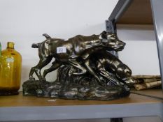 A COLD CASTING BRONZE SCULPTURE OF TWO GUN DOGS (TAIL A.F.)