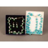 MODERN GILT METAL, GREEN JADITE AND CULTURED PEARL NECKLACE AND MATCHING PENDANT EARRINGS, the