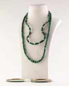 PAIR OF METAL BANGLES, set with malachite and TWO MALACHITE BEAD NECKLACES (4)