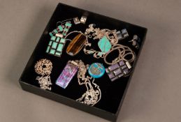SELECTION OF MODERN 925 MARK SILVER AND HARDSTONE DESIGNER JEWELLERY, some probably by Tanguis