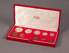 1975 SOUTH AFRICAN TEN COIN SET INCLUDING A GOLD 2 RAND AND A GOLD 1 RAND COIN, both mint, 12.1g, in